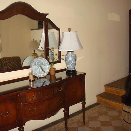 La Perla Hotel Boutique B&B Guadalajara Room photo